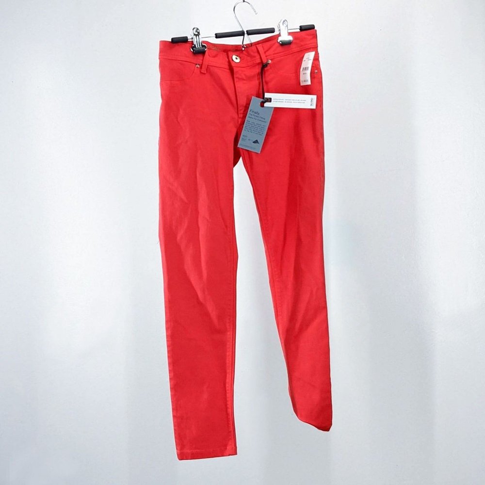 BNWT DL 1961 Emma Legging Red Jean (1055352)